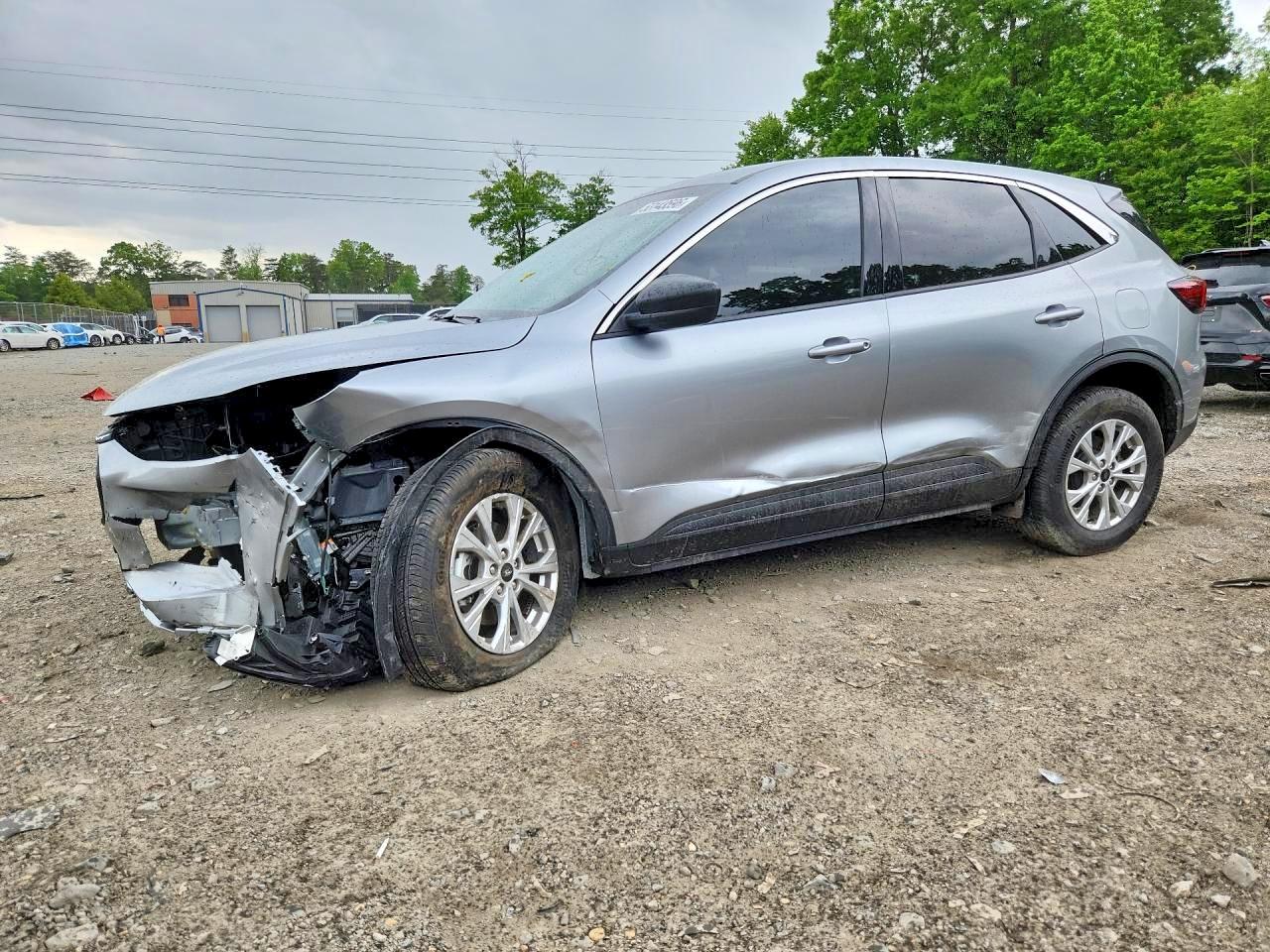 Salvage Ford Escape Image