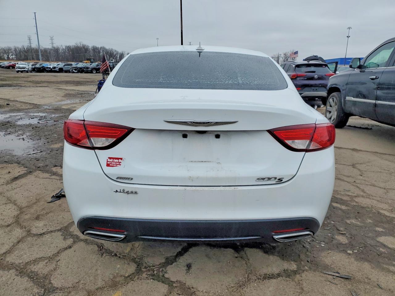 Chrysler 200 S