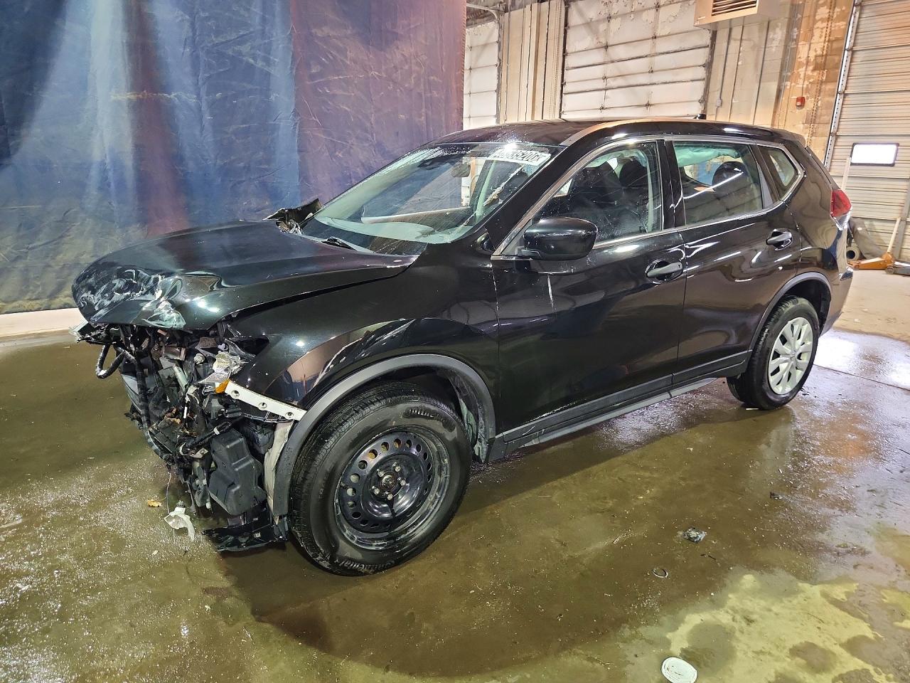 Salvage Nissan Rogue Image