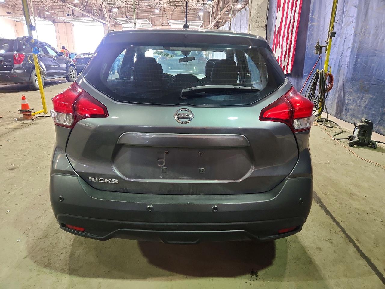 Nissan Kicks S