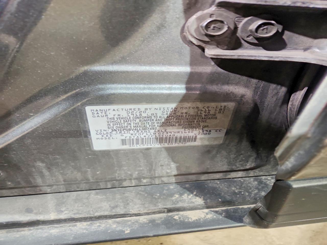 Nissan Kicks S