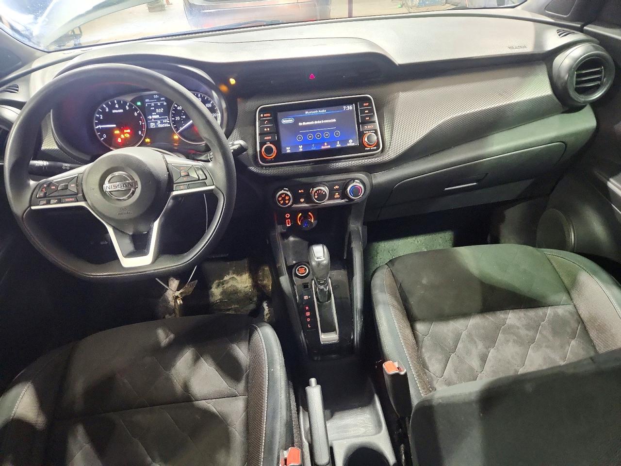 Nissan Kicks S