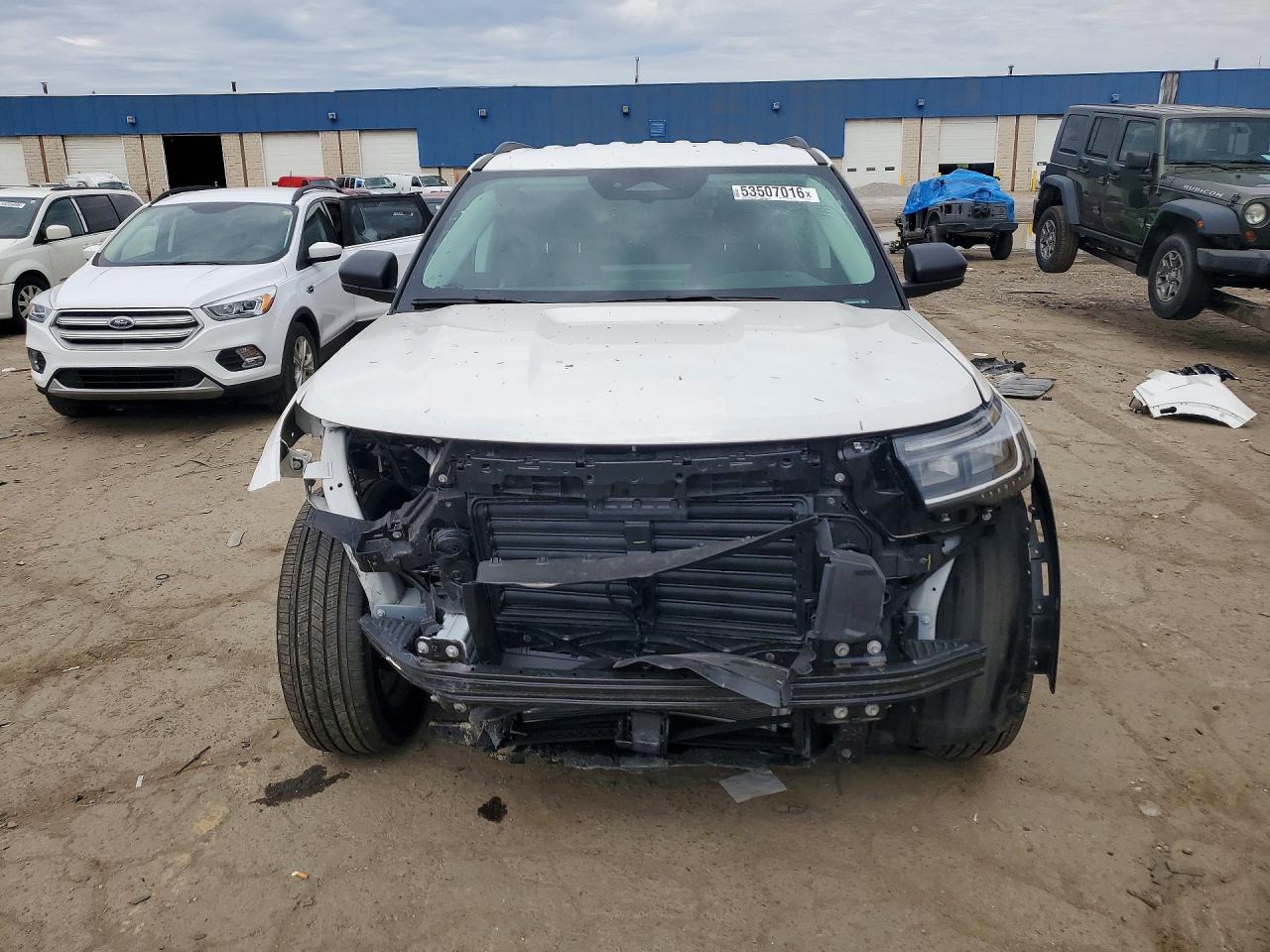 Ford Explorer Active