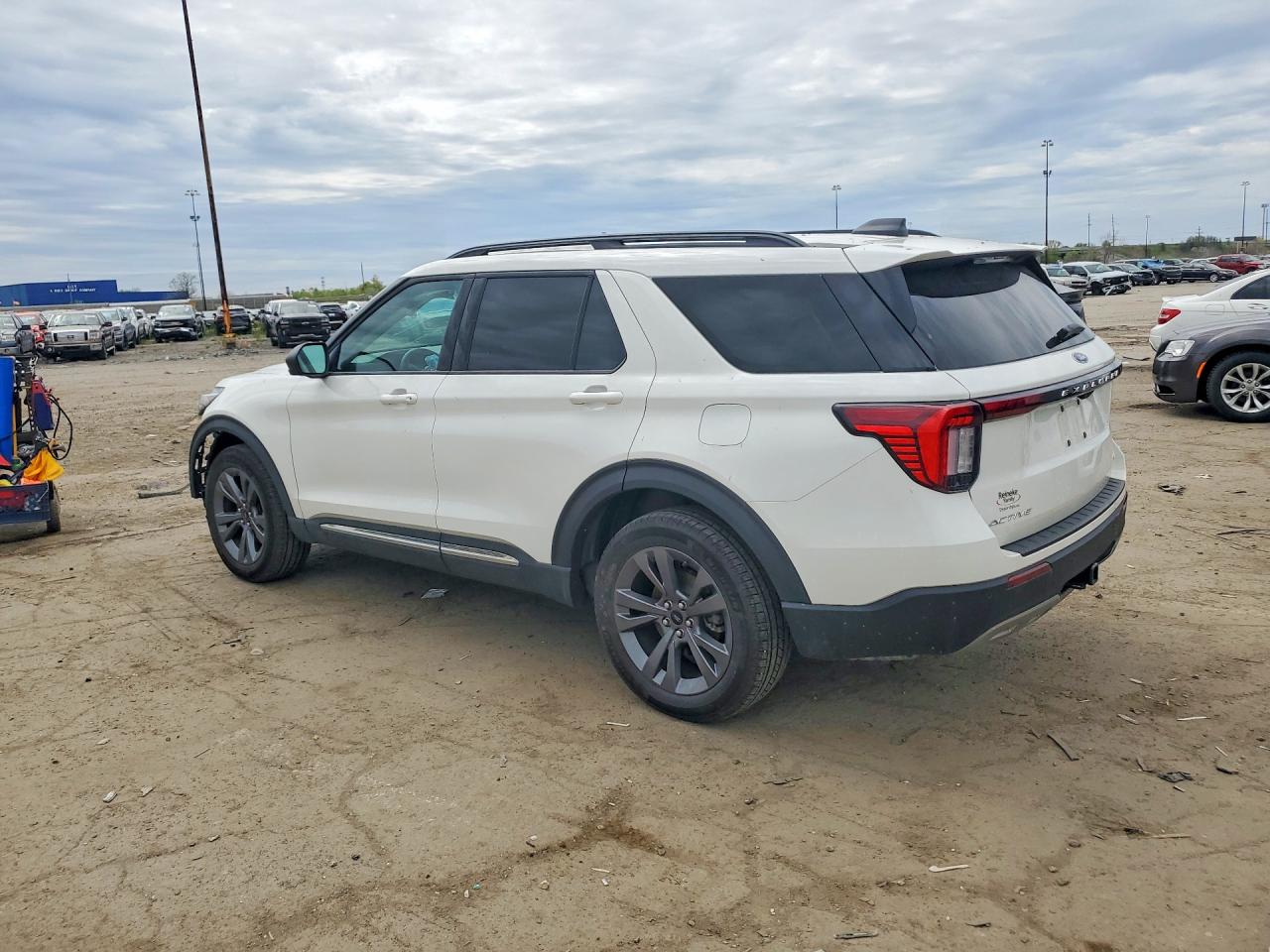 Ford Explorer Active