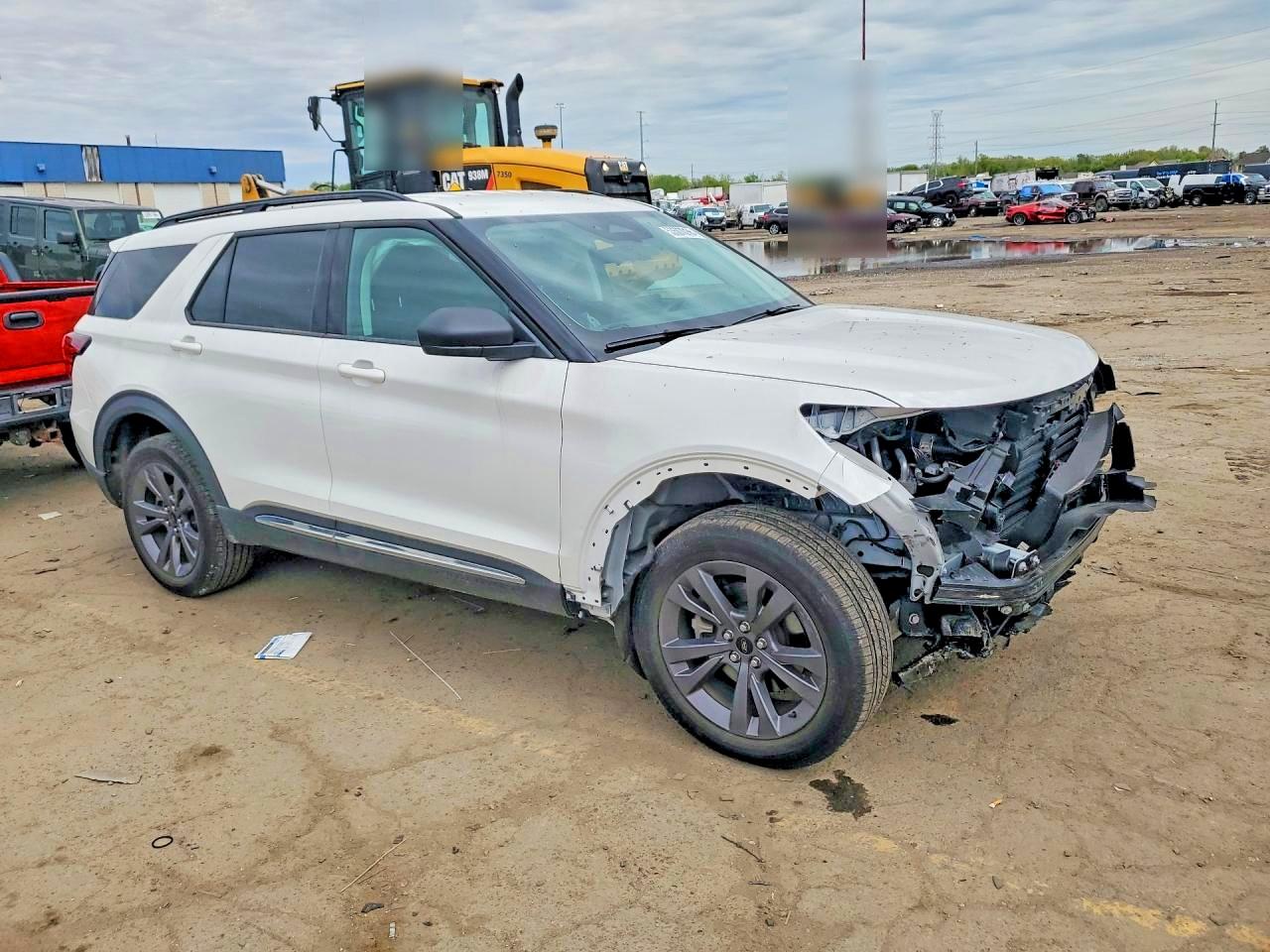 Ford Explorer Active