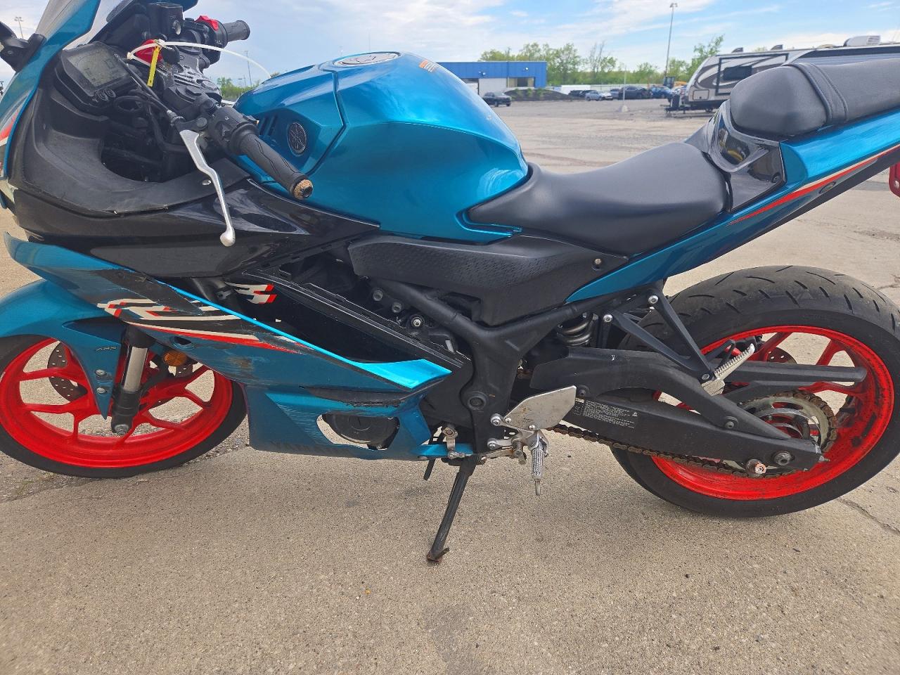 Yamaha Yzf600 A
