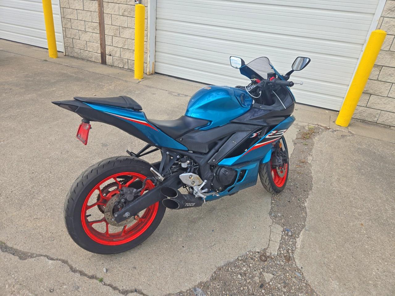 Yamaha Yzf600 A