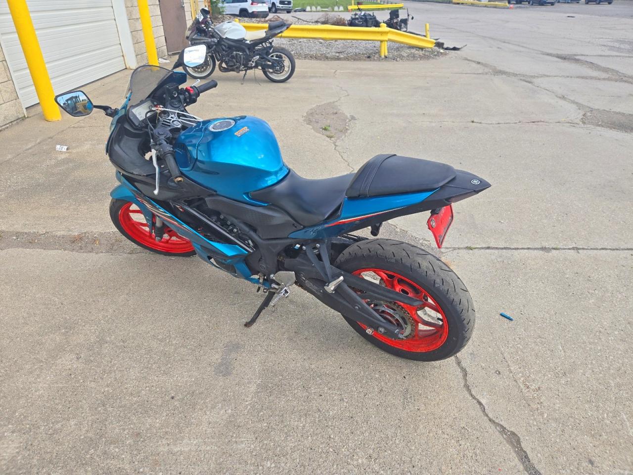 Yamaha Yzf600 A