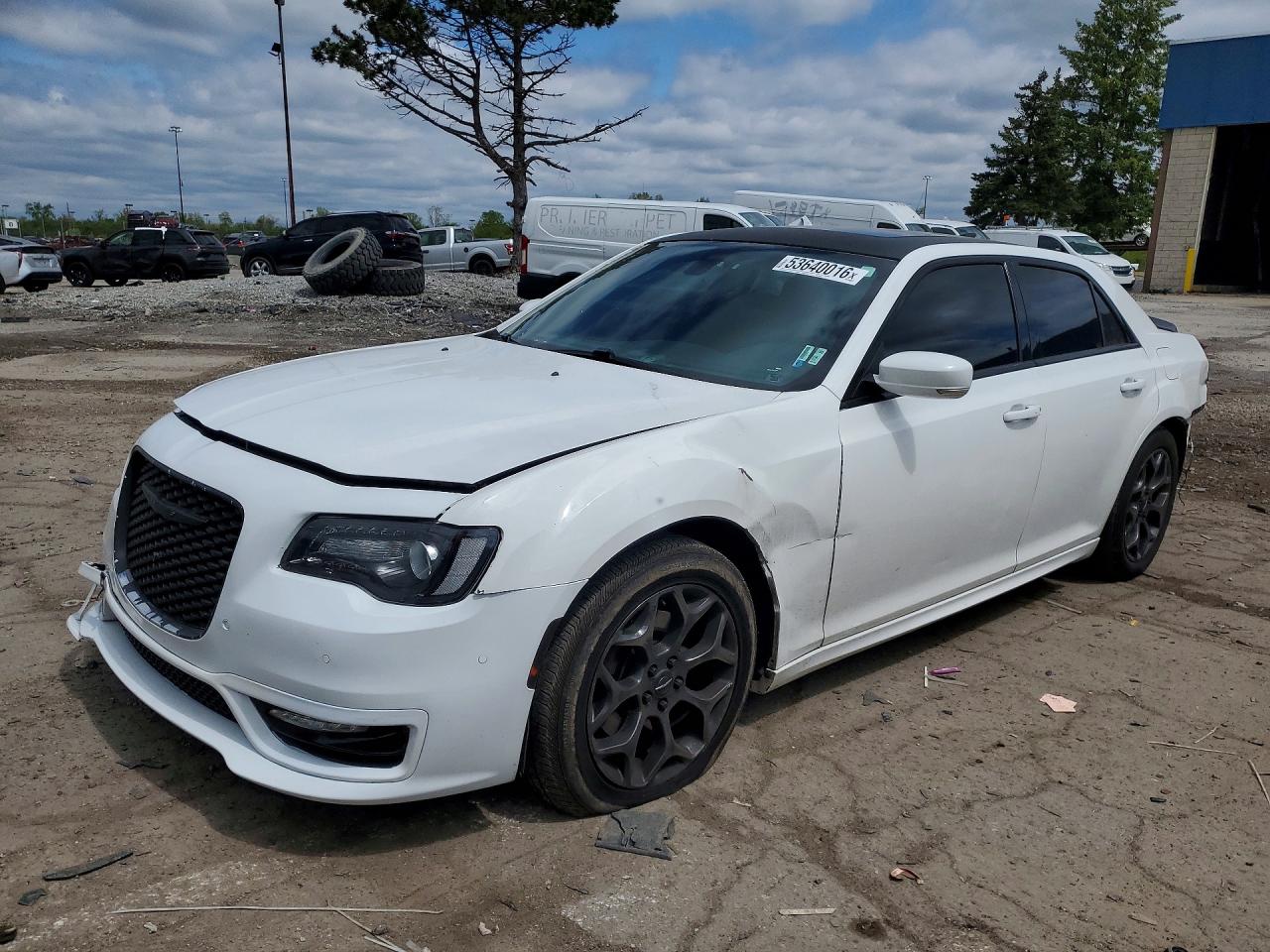 Salvage Chrysler 300 Image