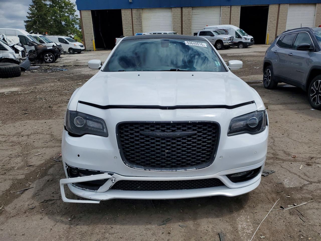Chrysler 300 S