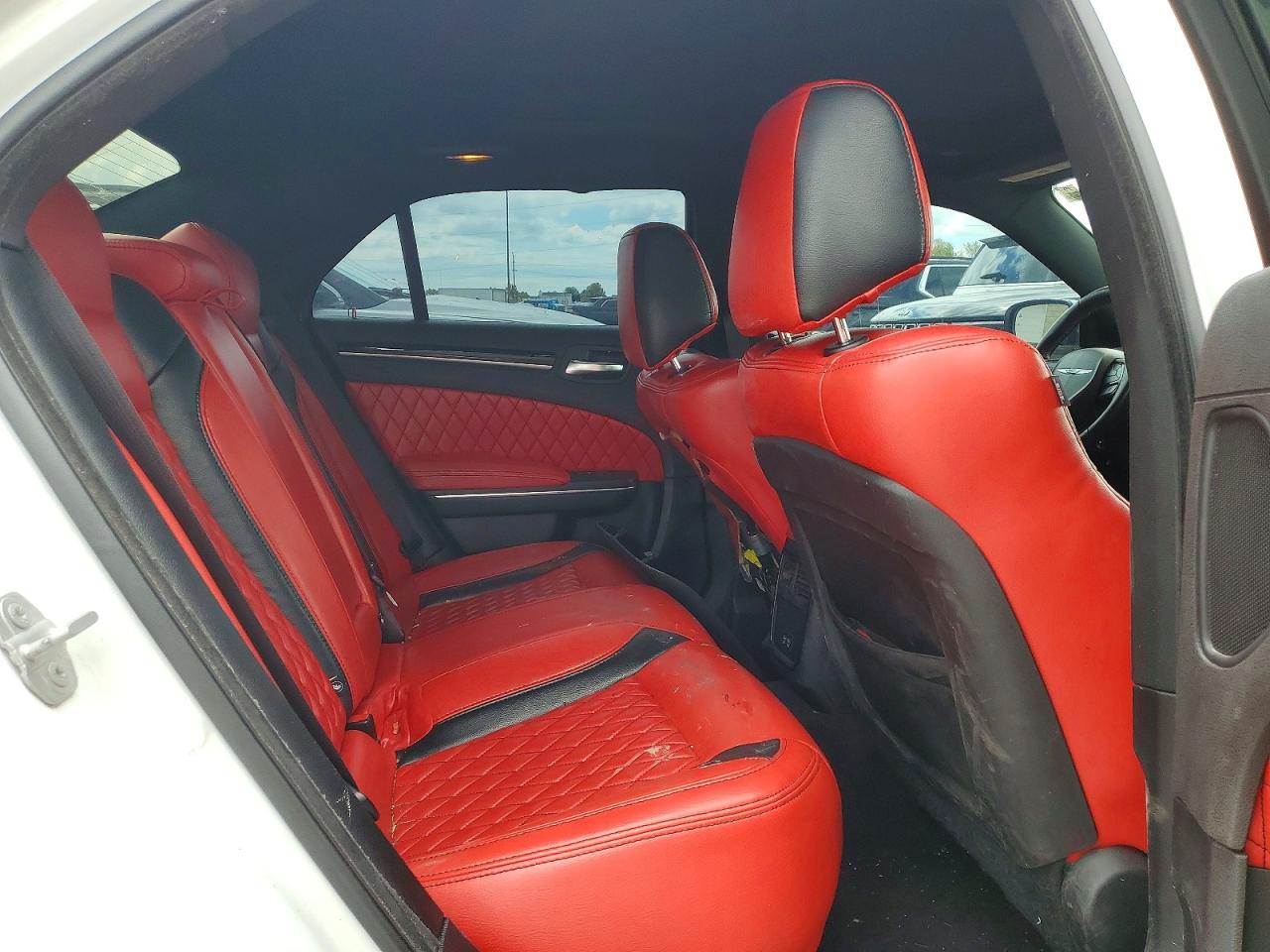 Chrysler 300 S