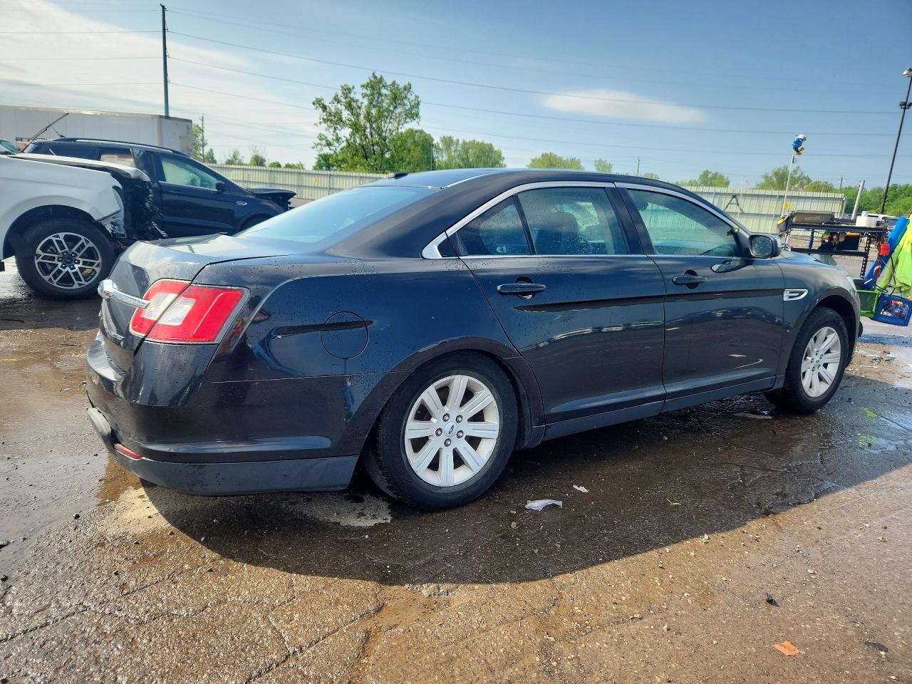 Ford Taurus Limited