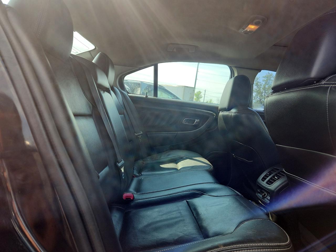 Ford Taurus Limited