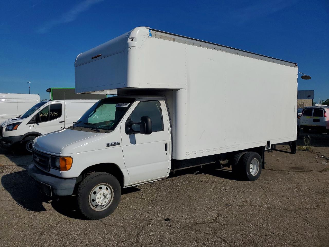 Salvage Ford Econoline Image