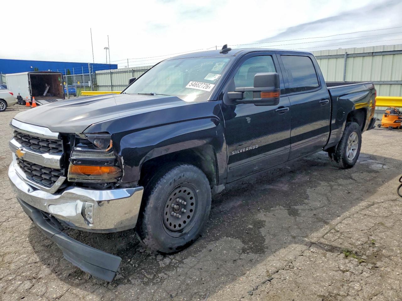 Salvage Chevrolet Silverado Image