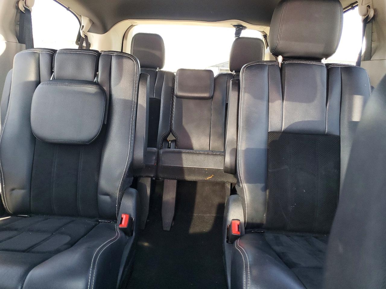 Dodge Caravan Sxt