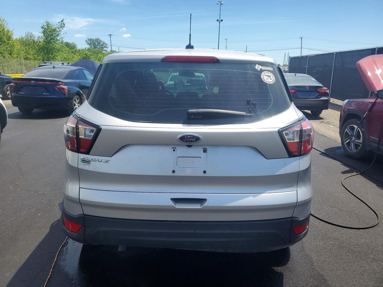 Ford Escape S
