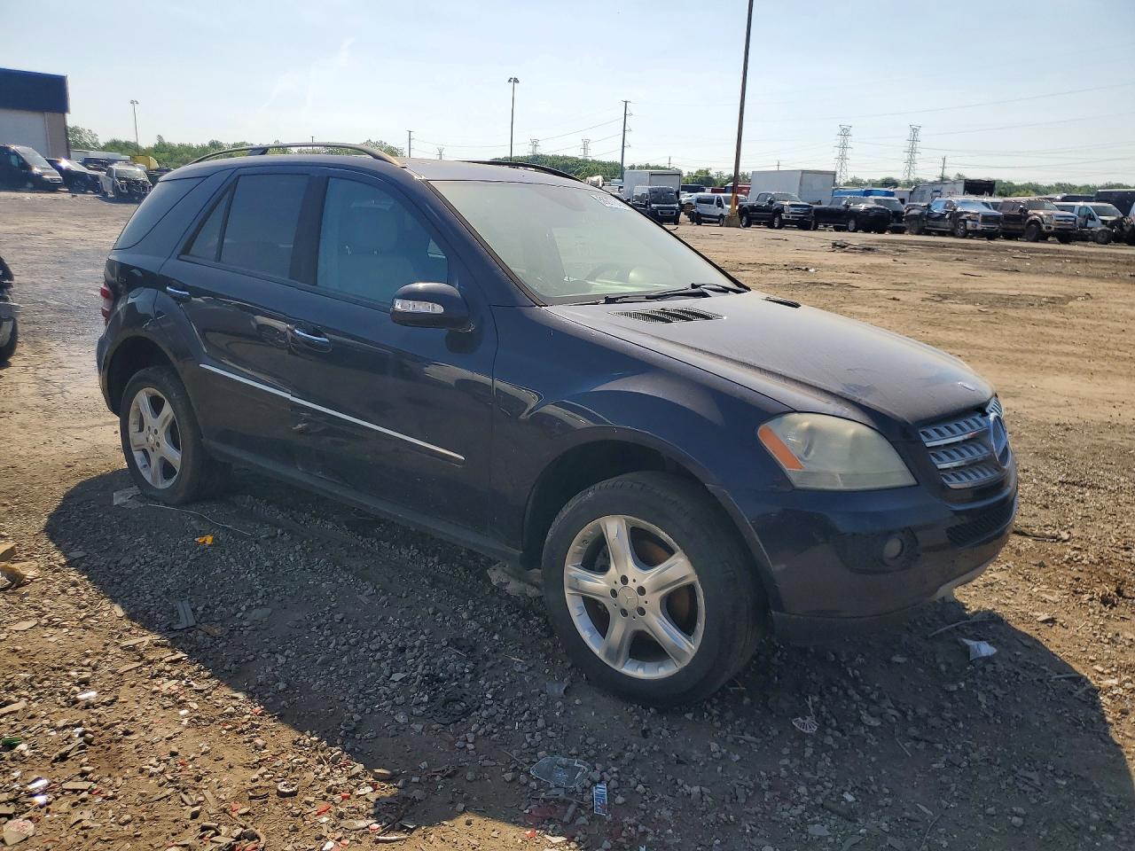Mercedes-Benz M-Class 350