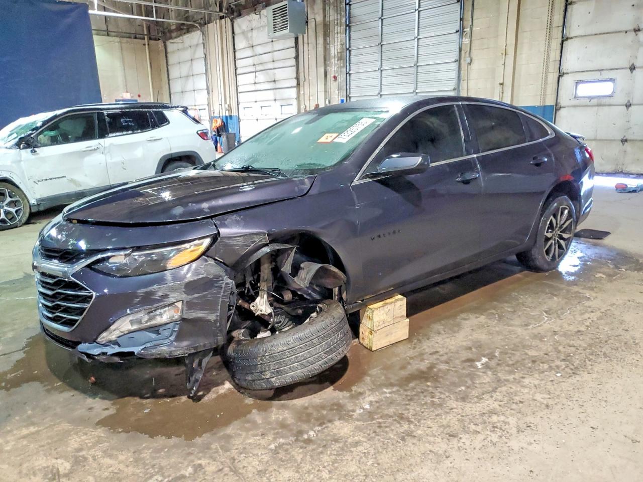 Salvage Chevrolet Malibu Image
