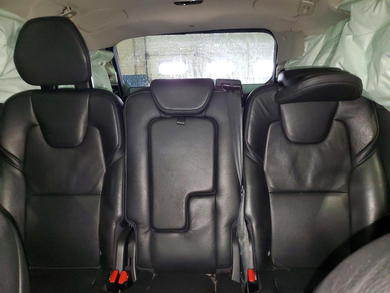 Volvo XC90 T6