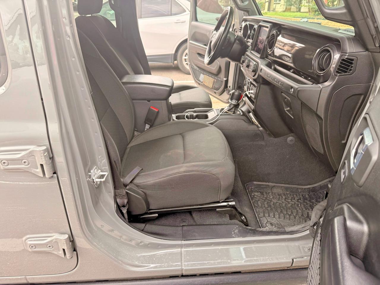 Jeep Wrangler Sport