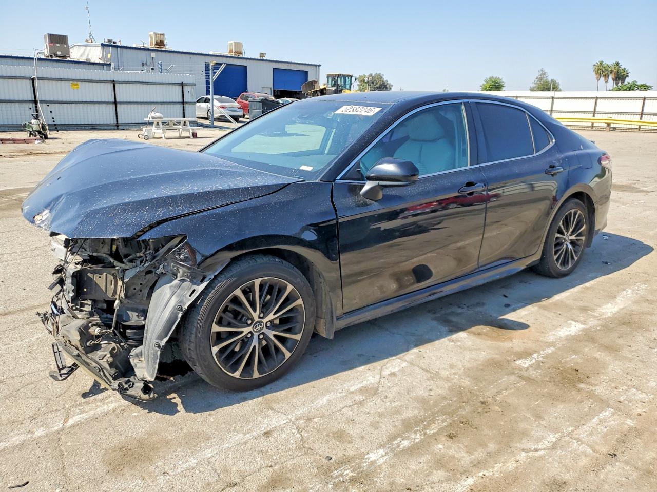 Salvage Toyota Camry Image