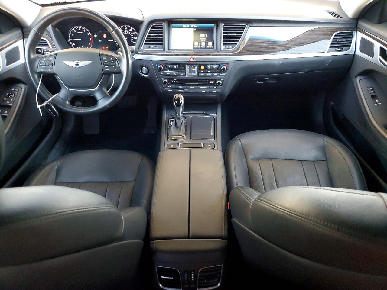 Hyundai Genesis 3.8l