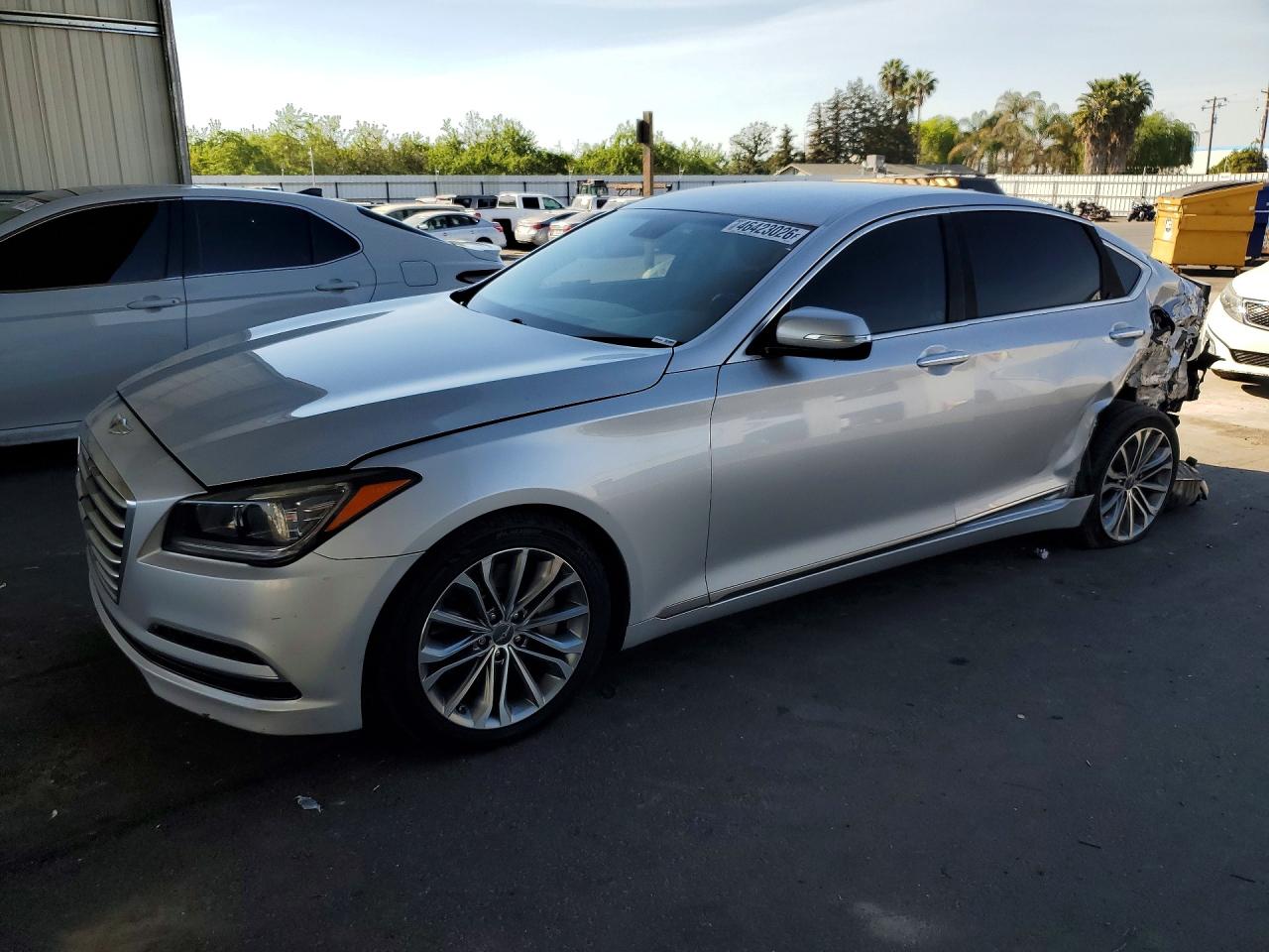 Salvage Hyundai Genesis Image