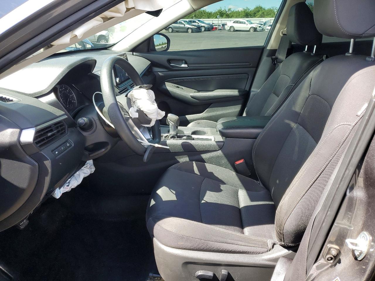 Nissan Altima S
