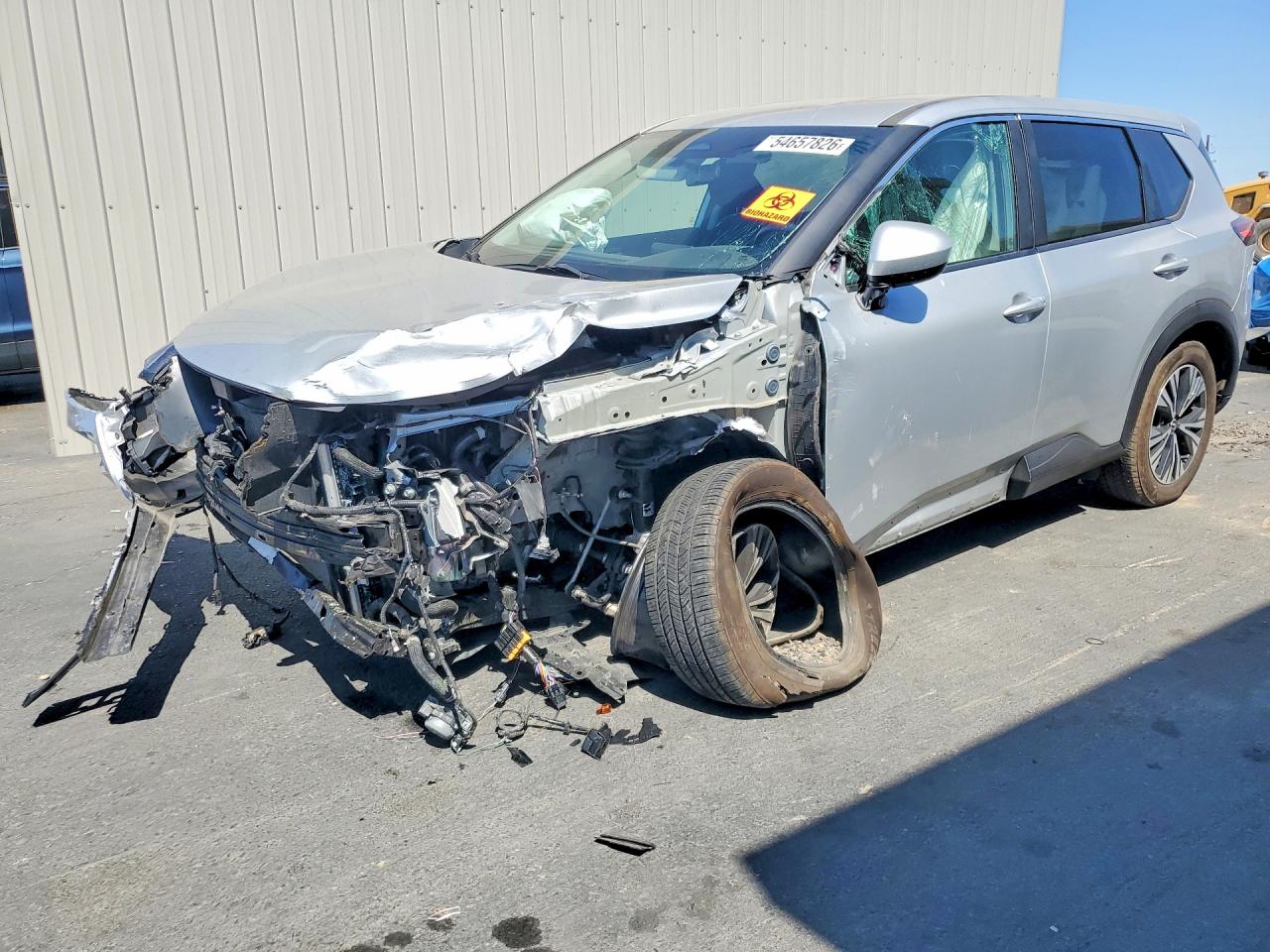 Salvage Nissan Rogue Image