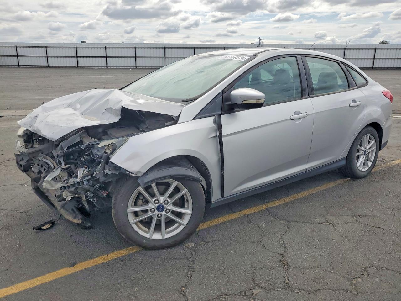 Salvage Ford Focus Image