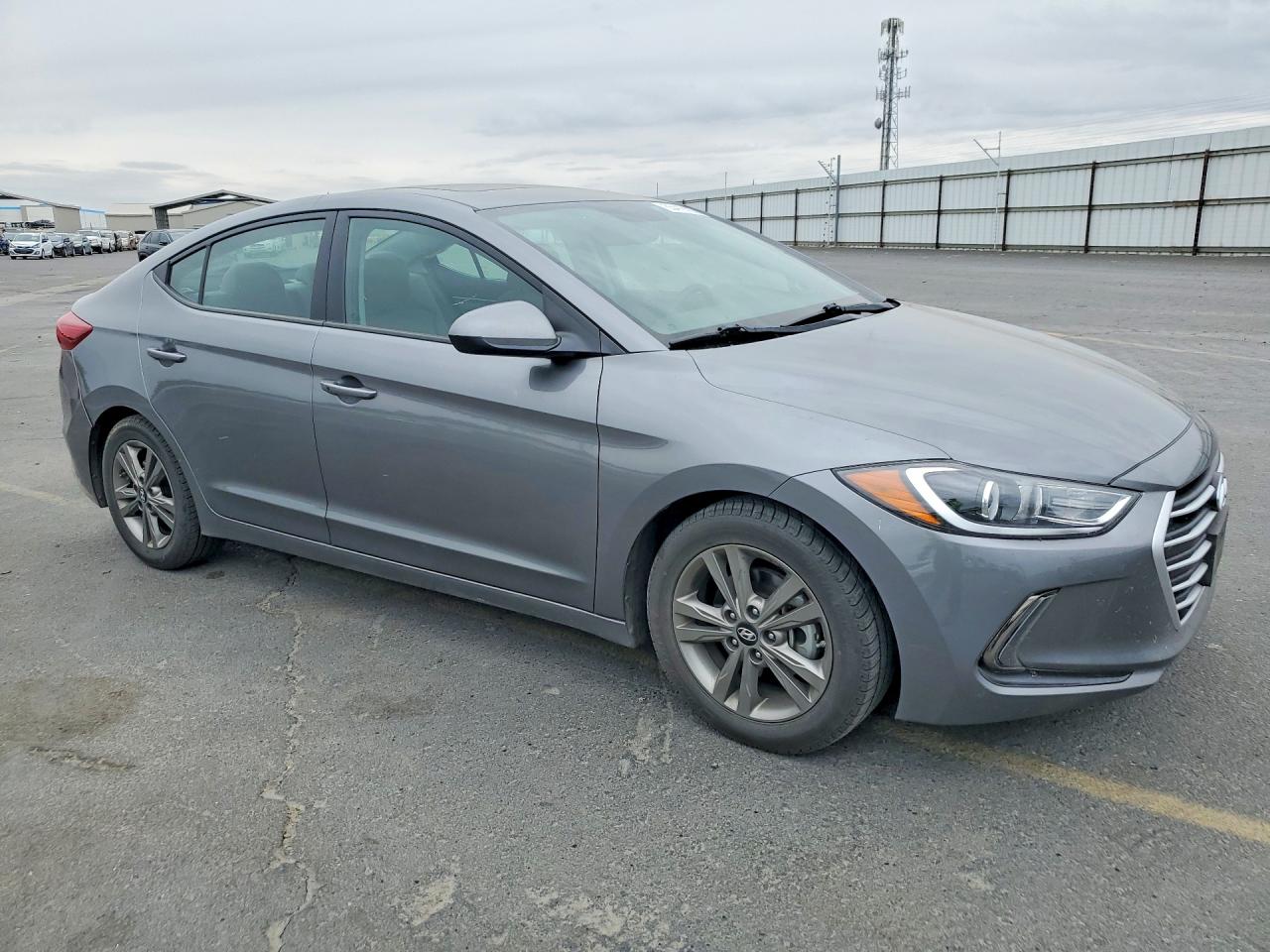 Hyundai ELANTRA Value Edition