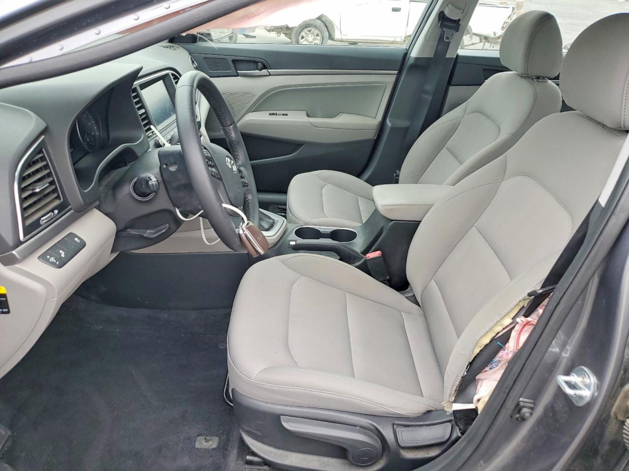 Hyundai ELANTRA Value Edition