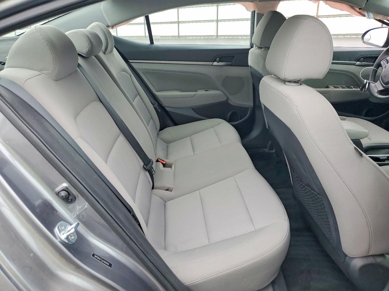 Hyundai ELANTRA Value Edition