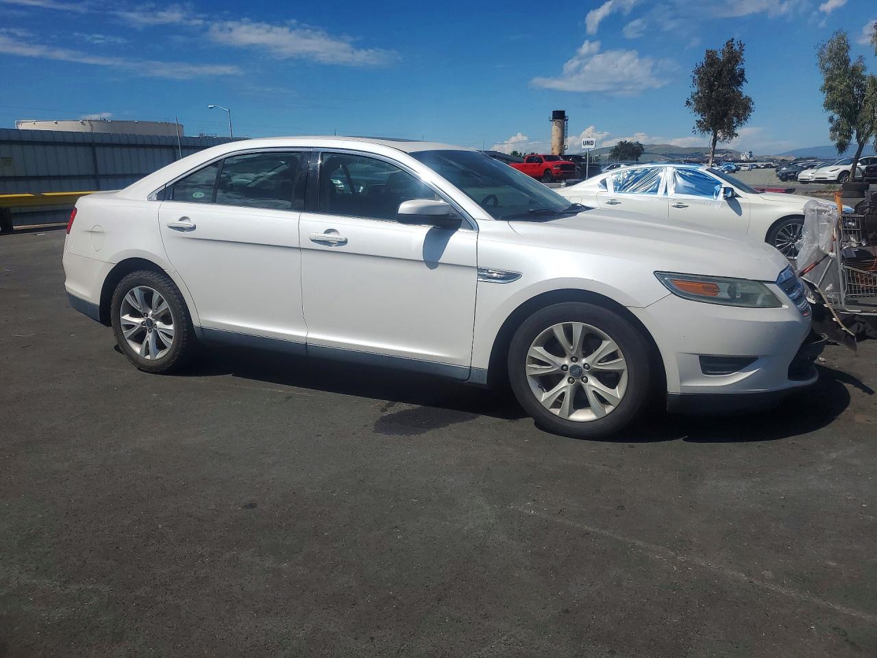 Ford Taurus Sel