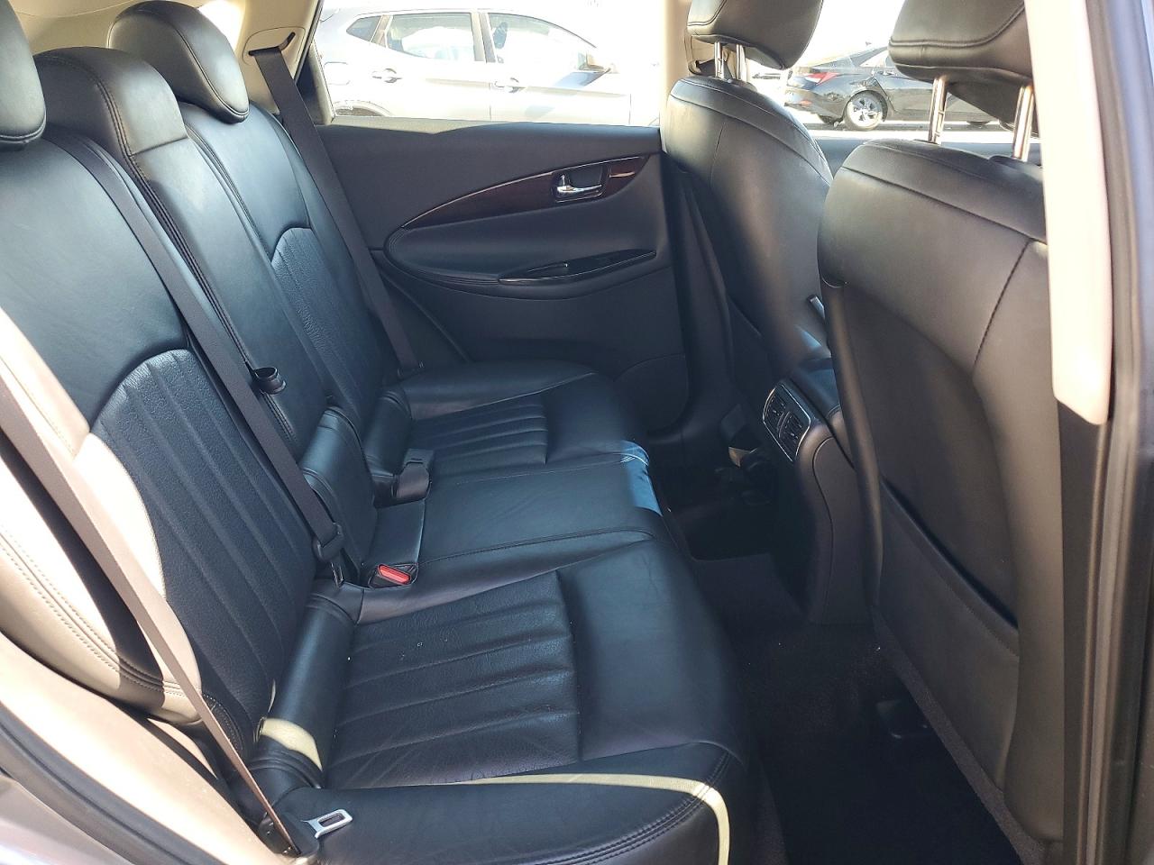 INFINITI Ex Base