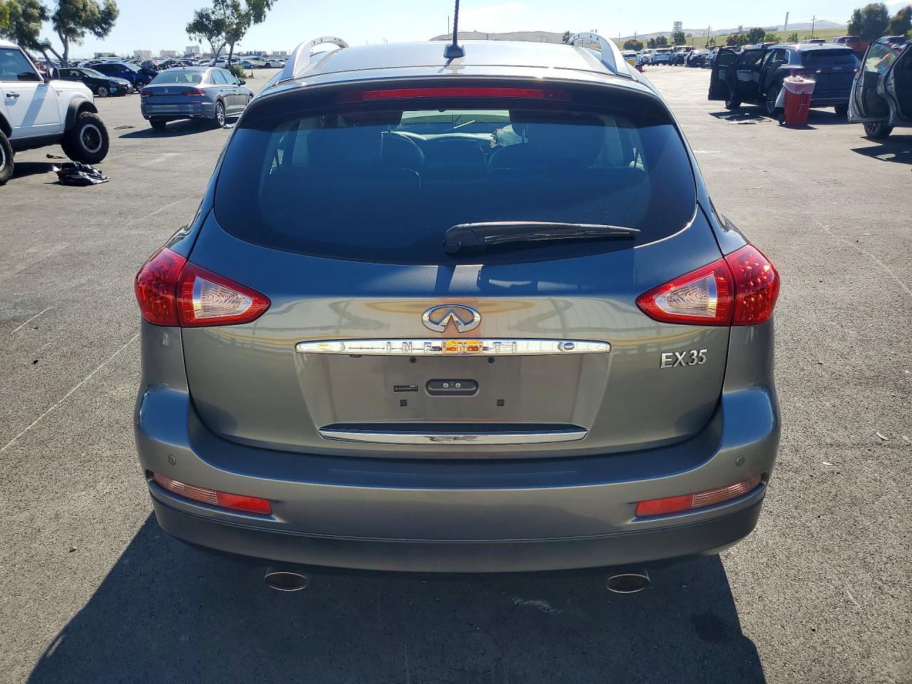 INFINITI Ex Base