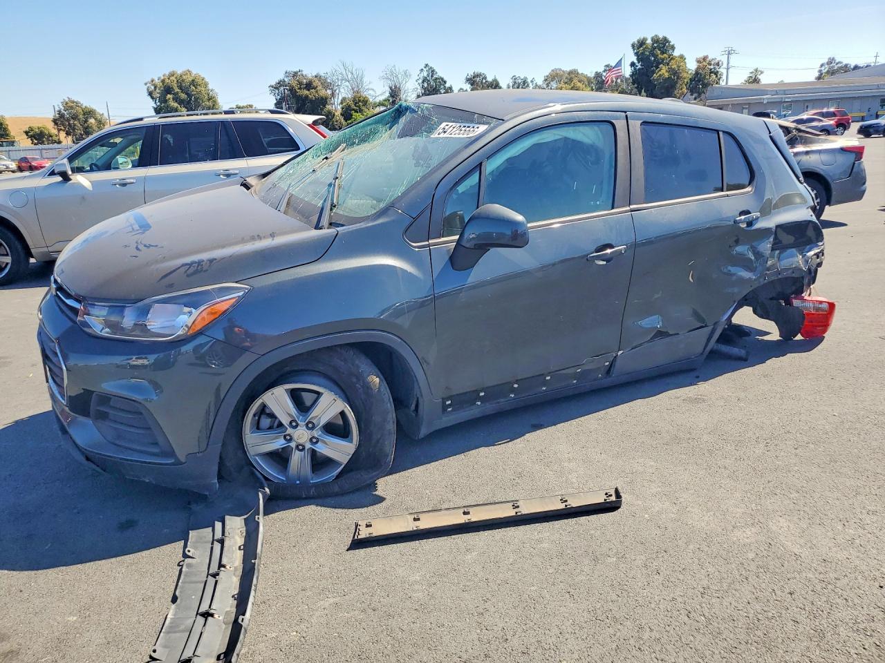 Salvage Chevrolet Trax Image