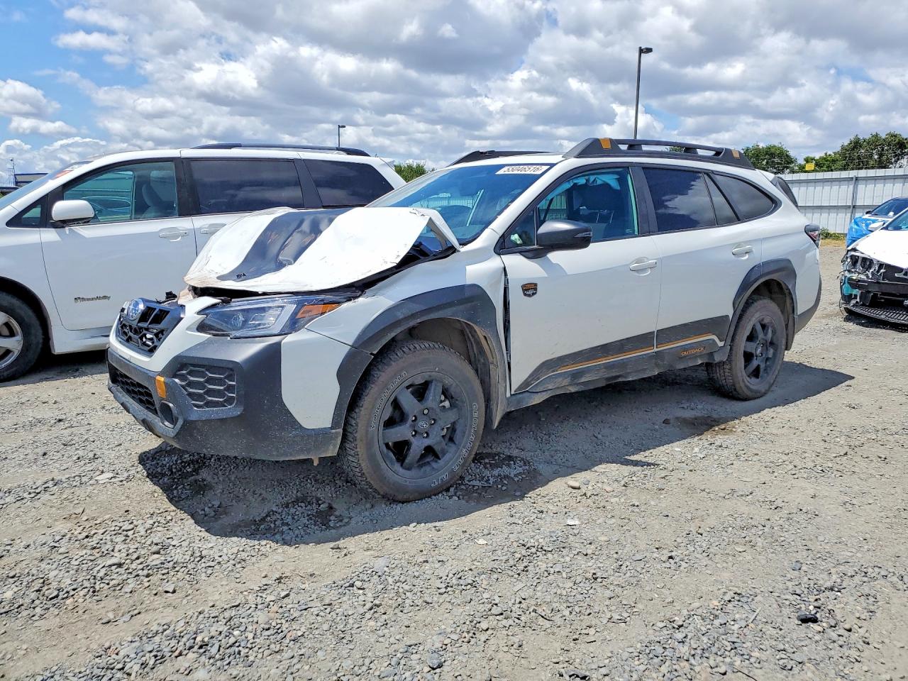 Salvage Subaru Outback Image