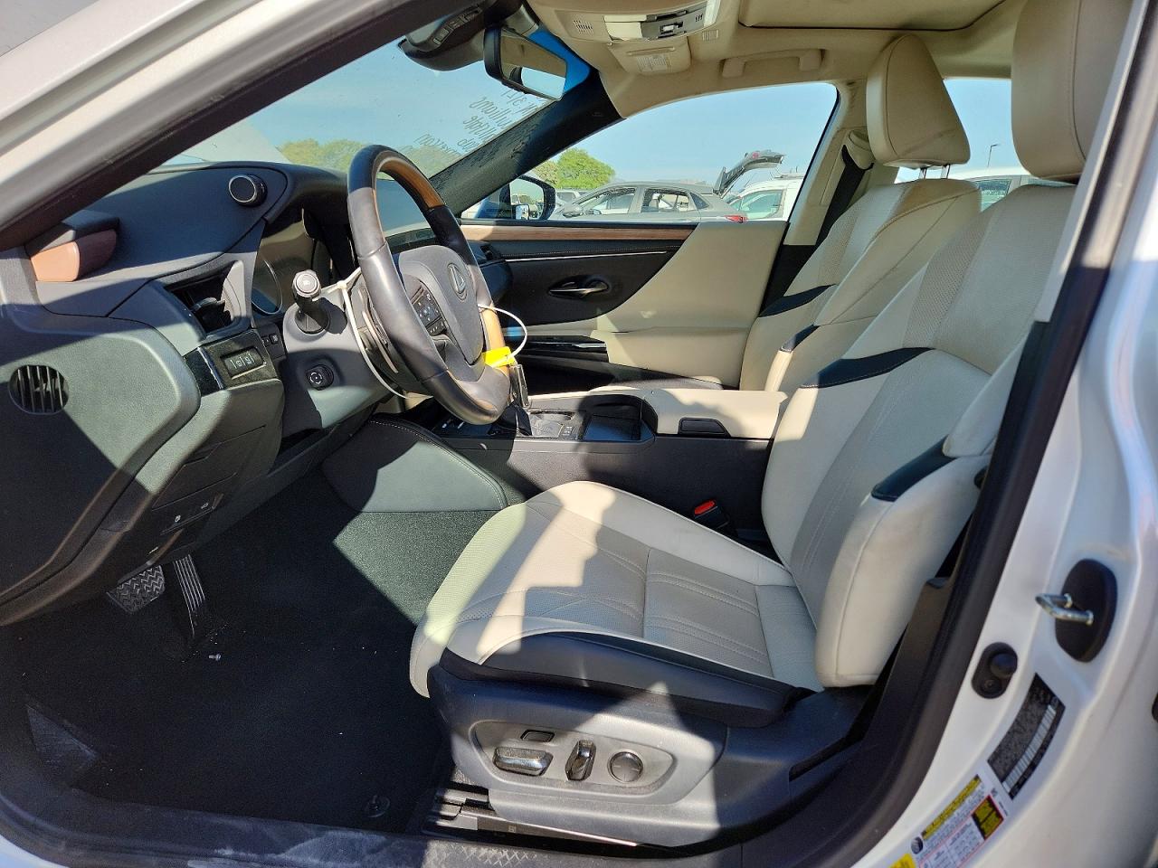 Lexus Es Luxury