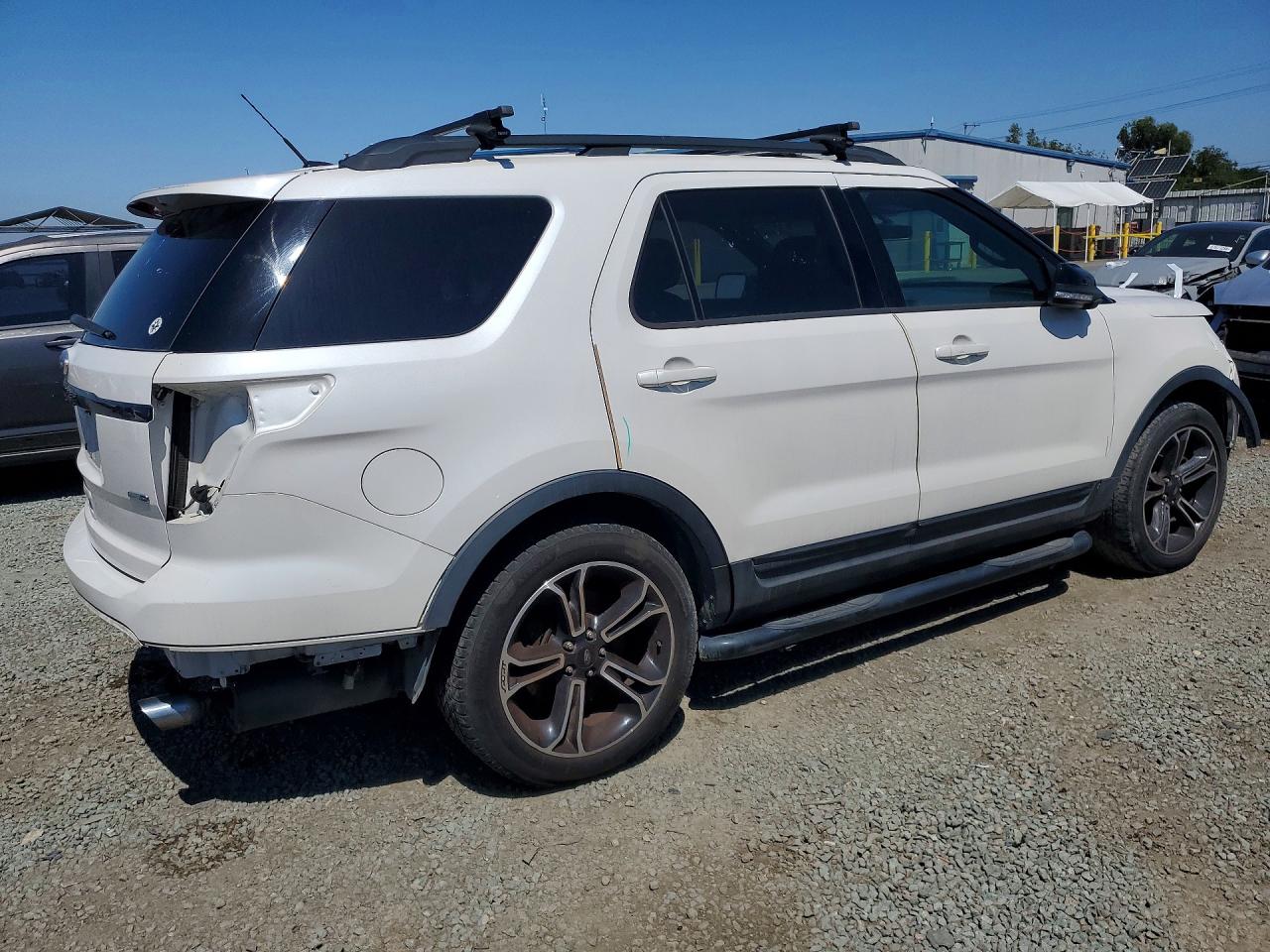 Ford Explorer Sport
