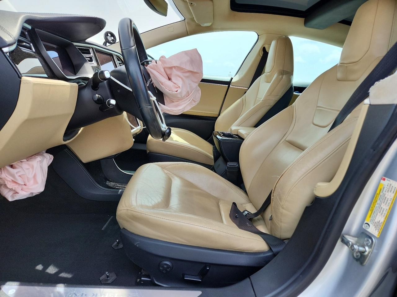 Tesla Model S 85d