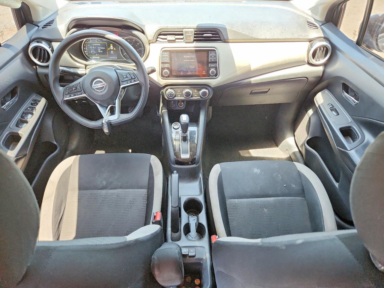 Nissan Versa Sv