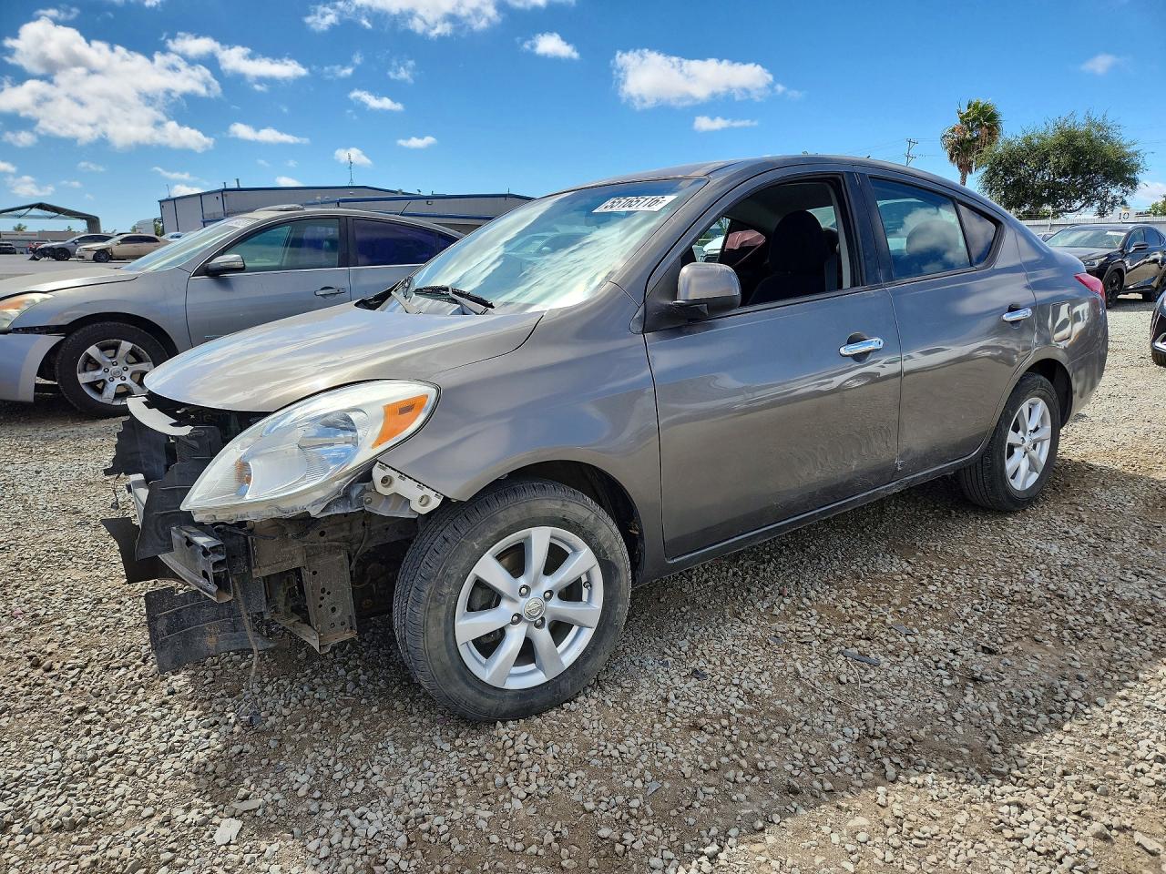 Salvage Nissan Versa Image