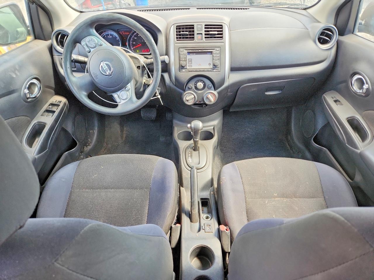 Nissan Versa 1.6 S