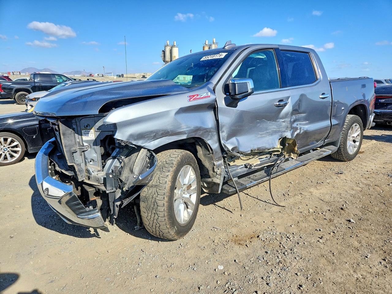 Salvage Chevrolet Silverado Image