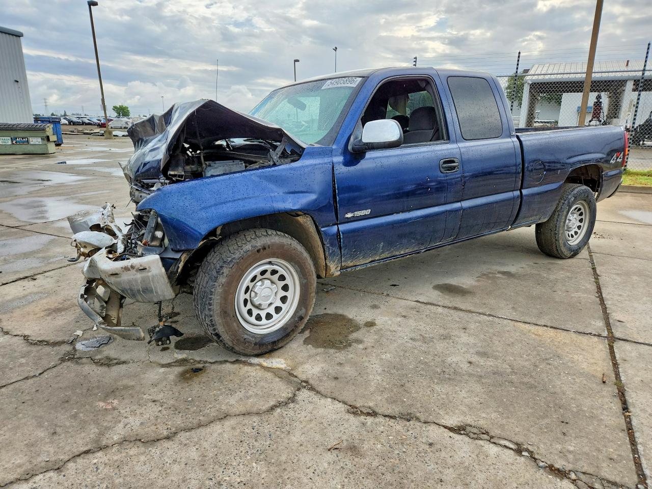 Salvage Chevrolet Silverado Image