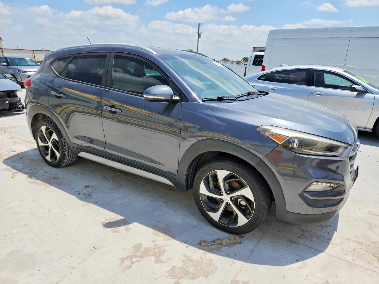 Hyundai TUCSON Sport