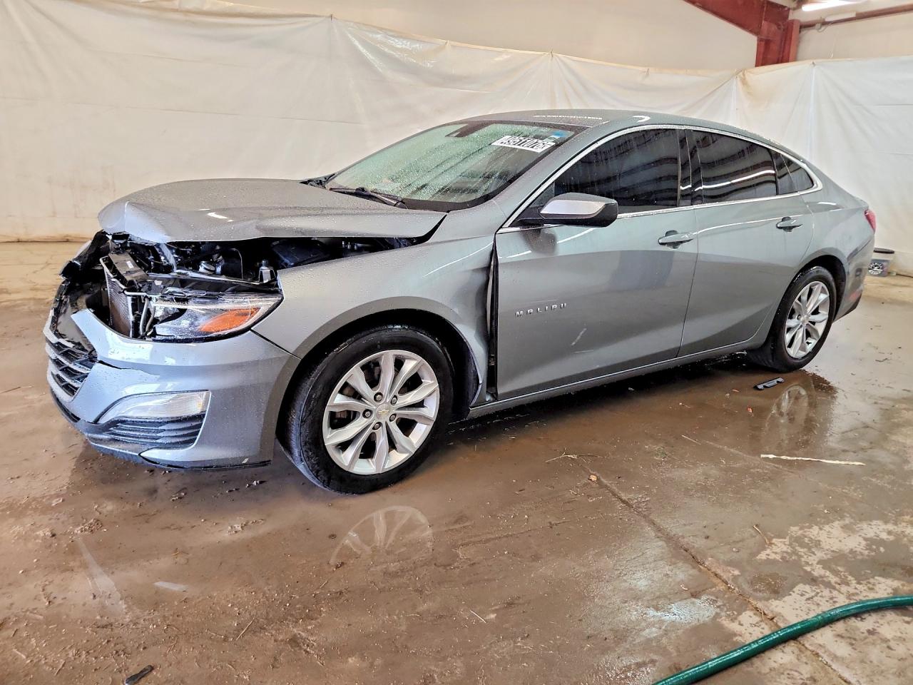 Salvage Chevrolet Malibu Image
