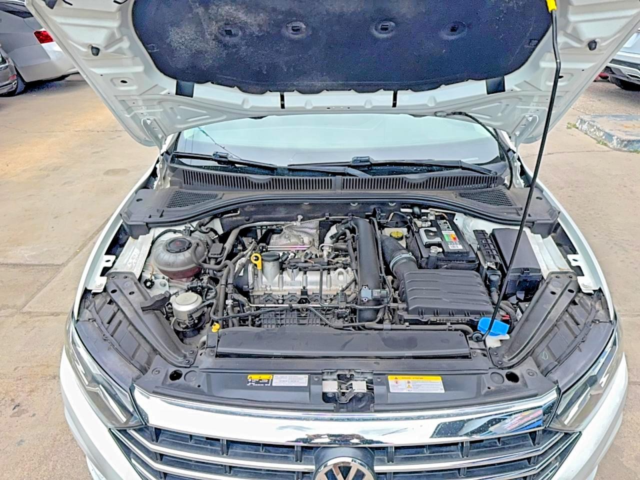 Volkswagen Jetta S